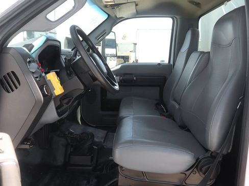 Used 2022 Ford F650 2WD Regular Cab Super Duty image 17