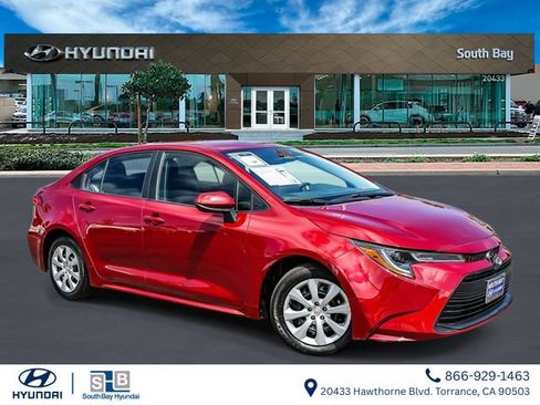 Used 2024 Toyota Corolla LE FWD image 1