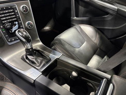 Used 2015 Volvo V60 T5 Cross Country Platinum w/ Protection Package image 34