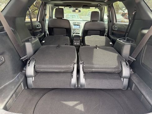 Used 2018 Ford Explorer Platinum image 22