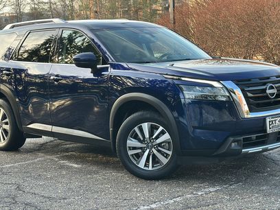 Certified 2022 Nissan Pathfinder SL
