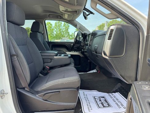 Used 2016 Chevrolet Silverado 3500 LT AWD/4WD image 18