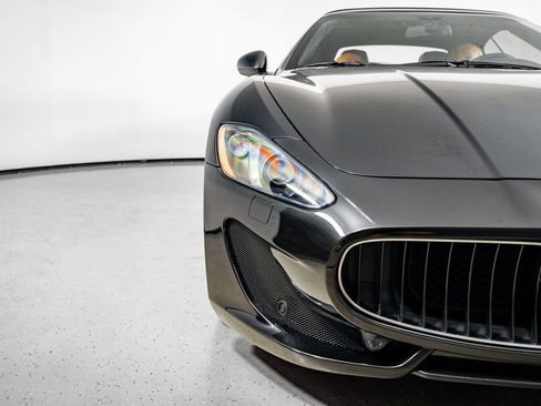 Used 2014 Maserati GranTurismo Sport RWD image 18