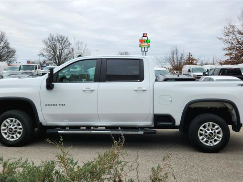 Used 2025 Chevrolet Silverado 2500 LT w/ Convenience Package image 13
