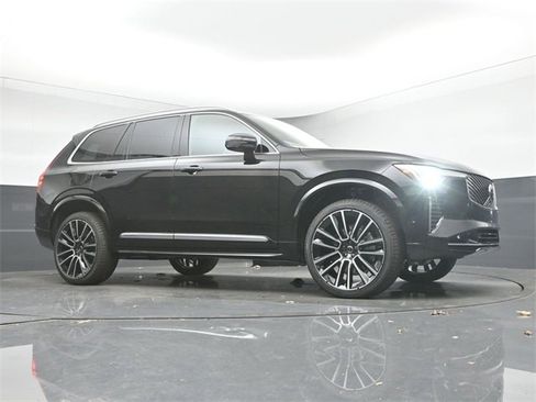 New 2026 Volvo XC90 B6 Plus w/ Protection Package Premier image 38
