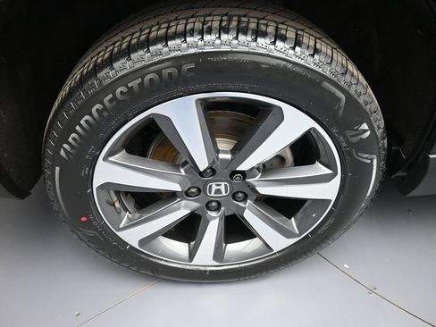 Certified 2023 Honda Pilot Elite image 12