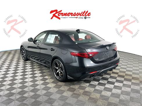 Used 2021 Alfa Romeo Giulia Ti Sport image 5
