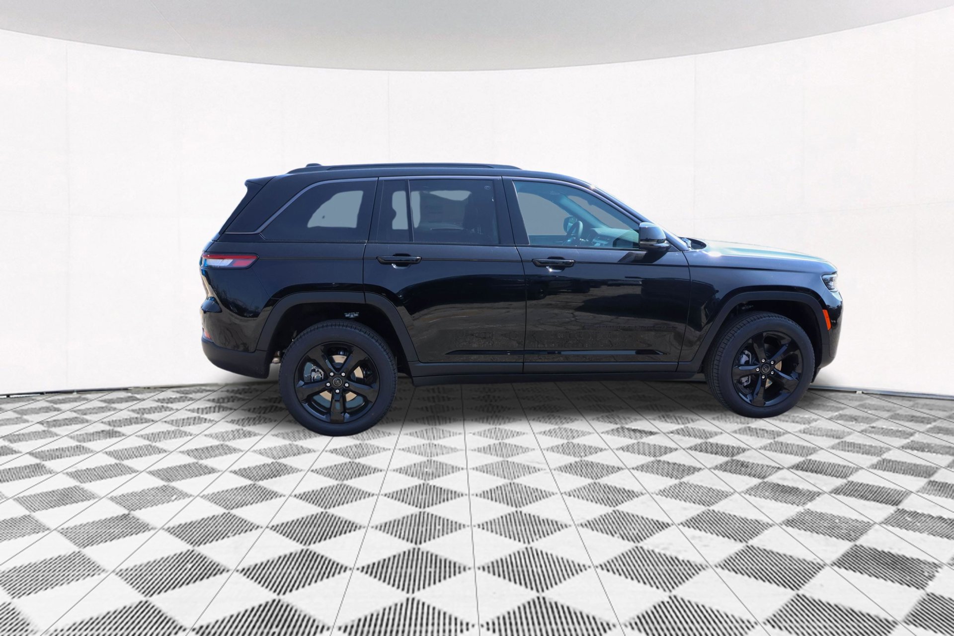 New 2027 Jeep Grand Cherokee Limited AWD/4WD image 12