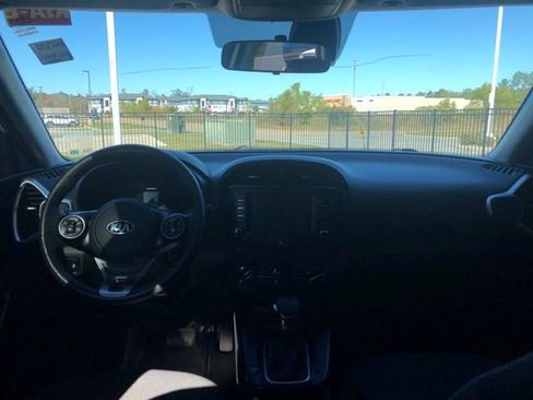 Used 2020 Kia Soul S image 18