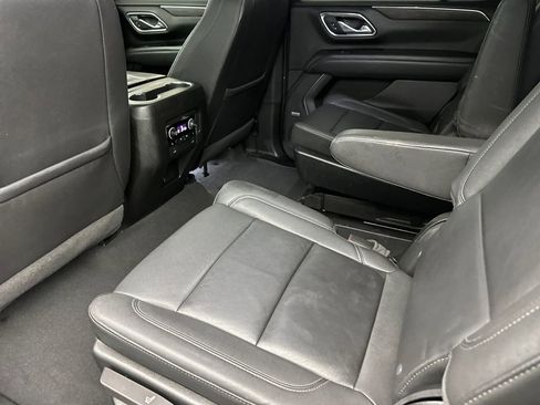 Used 2022 Chevrolet Tahoe LT w/ Luxury Package RWD image 11