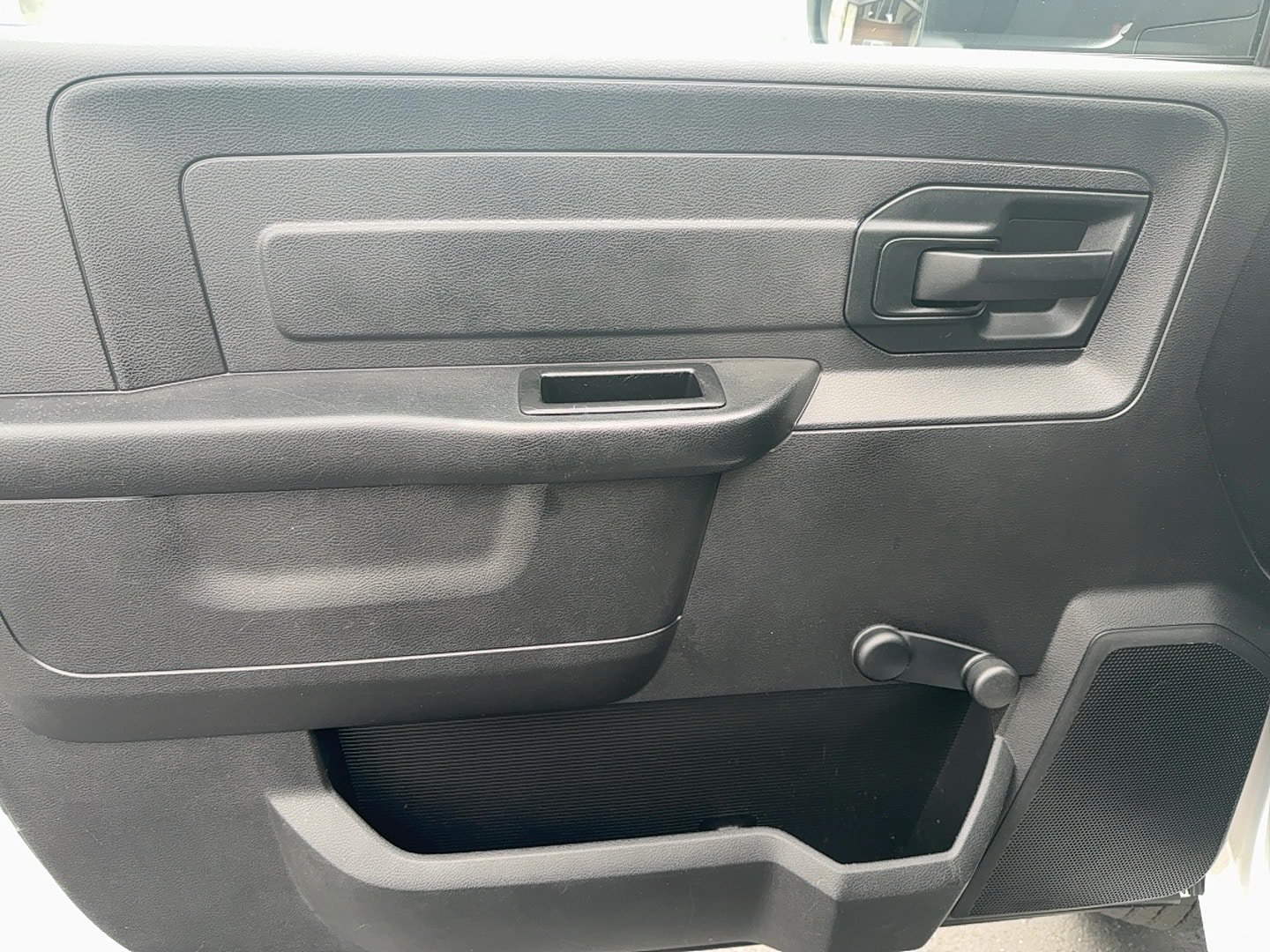 Used 2016 RAM 3500 Tradesman RWD image 24