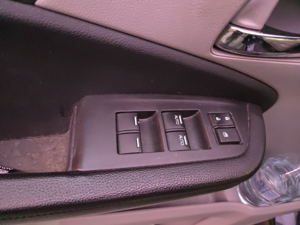 Used 2018 Honda Pilot EX-L image 12
