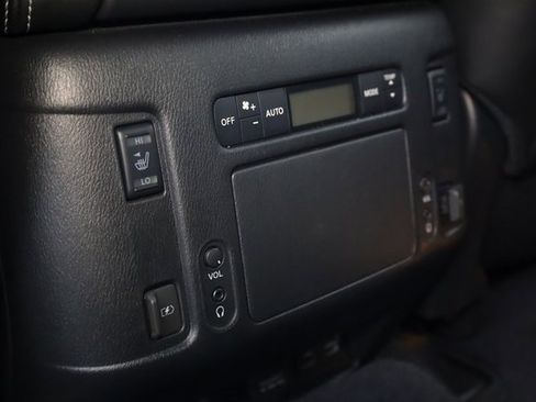 Used 2020 Nissan Armada Platinum w/ Captain's Chairs Package image 26