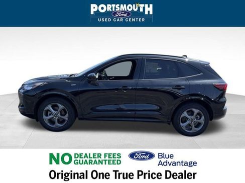 Used 2024 Ford Escape ST-Line Select w/ Tech Pack #2 image 2