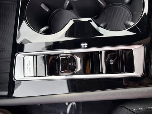 New 2026 Volkswagen Atlas SE image 18