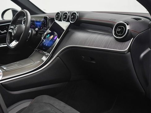 Used 2025 Mercedes-Benz GLC 43 AMG 4MATIC image 20