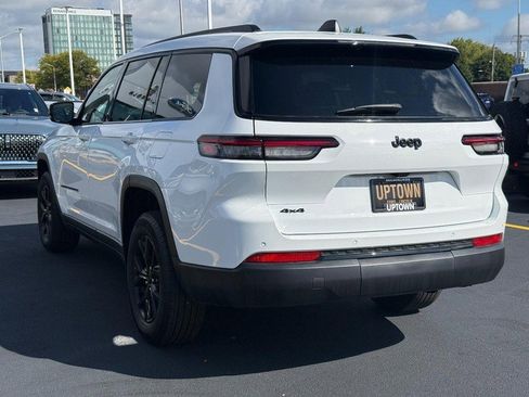 Used 2025 Jeep Grand Cherokee L Altitude image 7