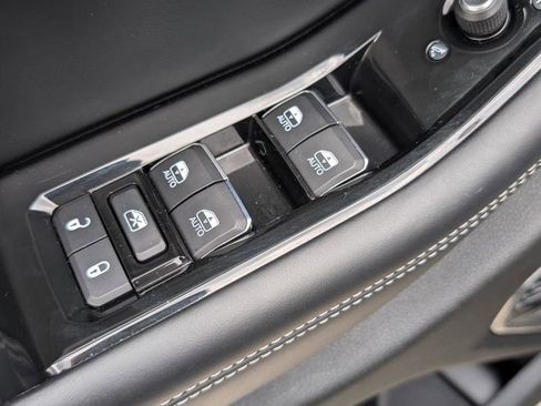 Used 2022 Jeep Grand Cherokee L Overland AWD/4WD image 21
