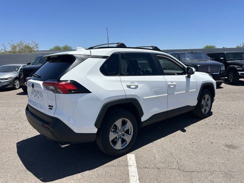 Used 2024 Toyota RAV4 XLE AWD/4WD image 4