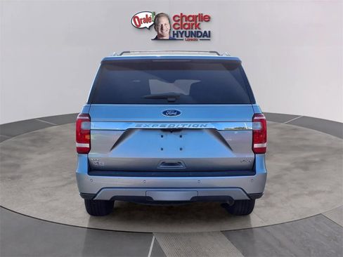 Used 2021 Ford Expedition XLT image 4