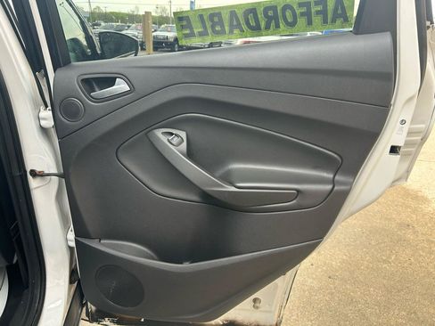 Used 2015 Ford Escape Titanium w/ Equipment Group 301A AWD/4WD image 15