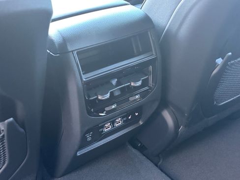 New 2025 Jeep Grand Cherokee Limited w/ Luxury Tech Group II image 27