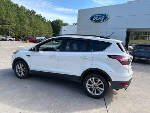 Used 2018 Ford Escape SEL FWD image 22