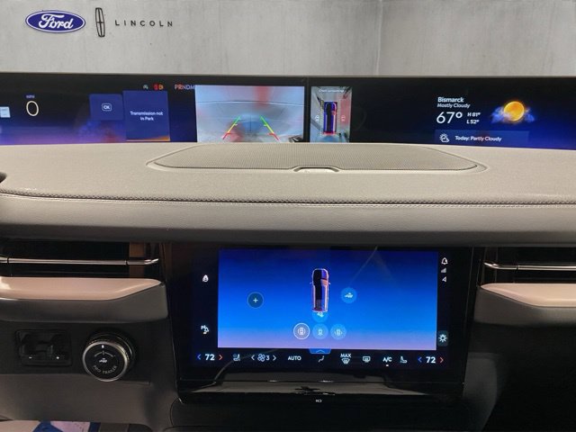 New 2027 Lincoln Navigator L Reserve w/ Jet Appearance Package AWD/4WD image 17