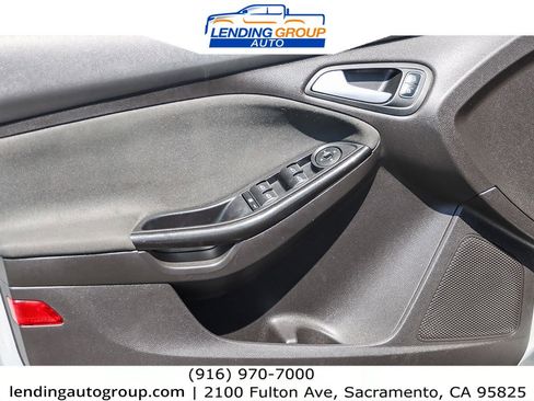 Used 2017 Ford Focus Titanium w/ Titanium Technology Package image 18