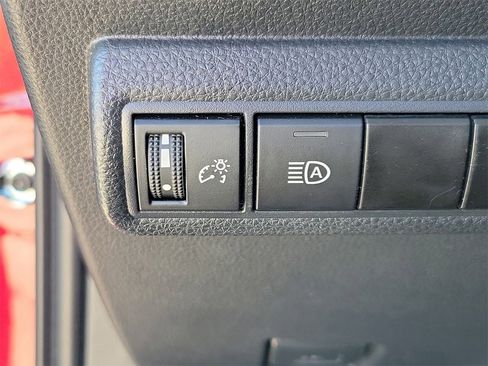 Used 2024 Toyota Corolla SE image 30