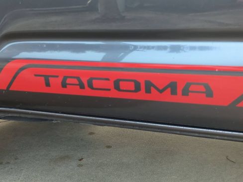 Used 2020 Toyota Tacoma SR w/ SR Convenience Package RWD image 6