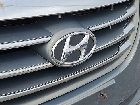 Used 2010 Hyundai Elantra GLS FWD image 28