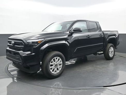 Used 2026 Toyota Tacoma SR image 8