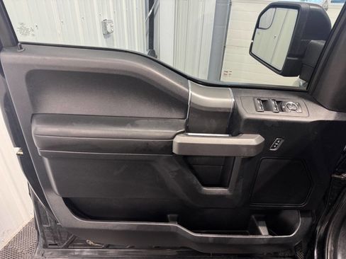 Used 2016 Ford F150 XLT w/ Equipment Group 302A Luxury image 7