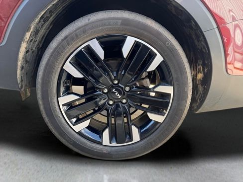 Used 2024 Kia Telluride SX image 10