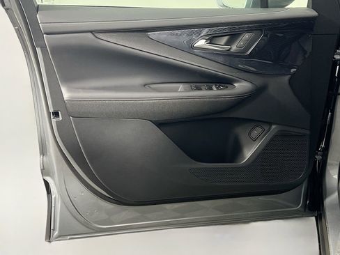 New 2026 Chevrolet Blazer EV LT image 18