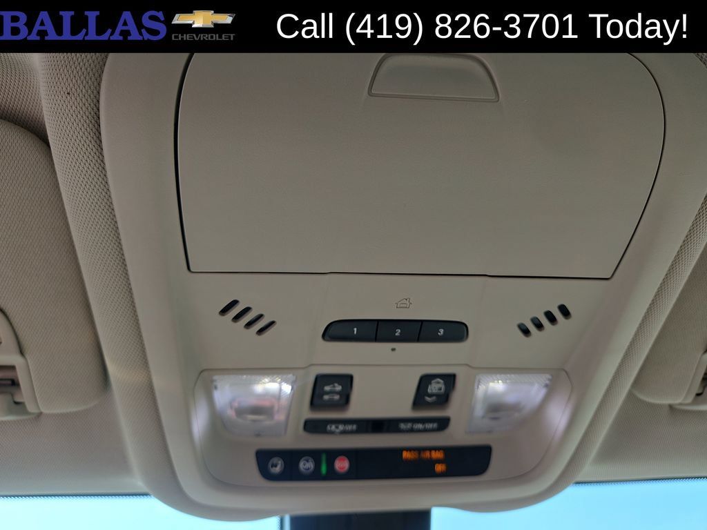 Used 2019 GMC Terrain Denali w/ GMC Pro Grade Package AWD/4WD image 22