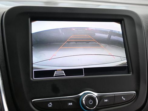 Used 2023 Chevrolet Equinox LS FWD image 20