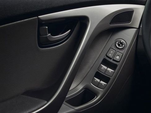 Used 2012 Hyundai Elantra Limited w/ Technology Pkg 5 FWD image 14