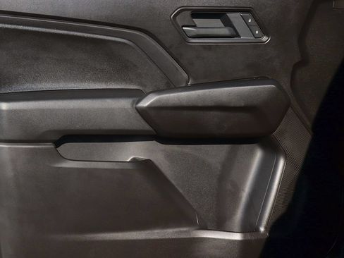 Used 2025 Chevrolet Colorado Trail Boss AWD/4WD image 10