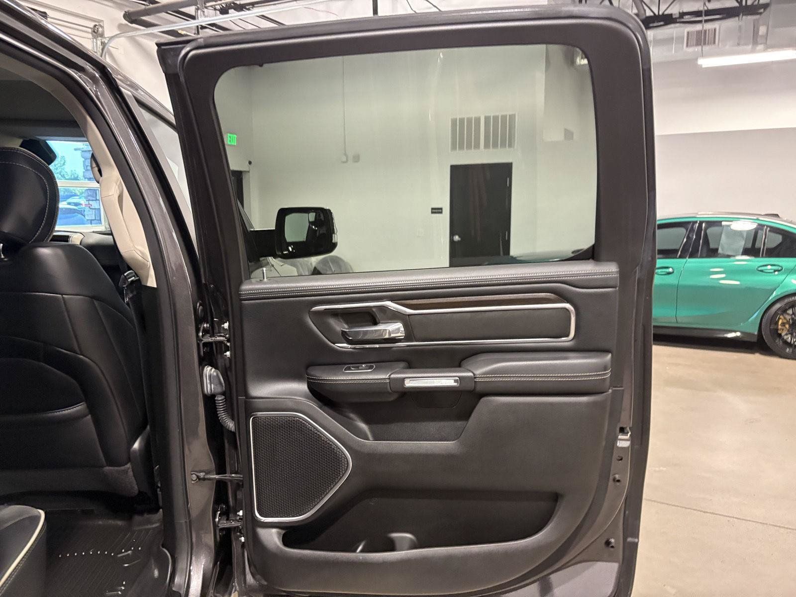 Used 2022 RAM 1500 Laramie AWD/4WD image 43