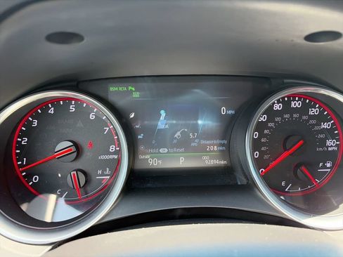 Used 2018 Toyota Camry XSE FWD image 27