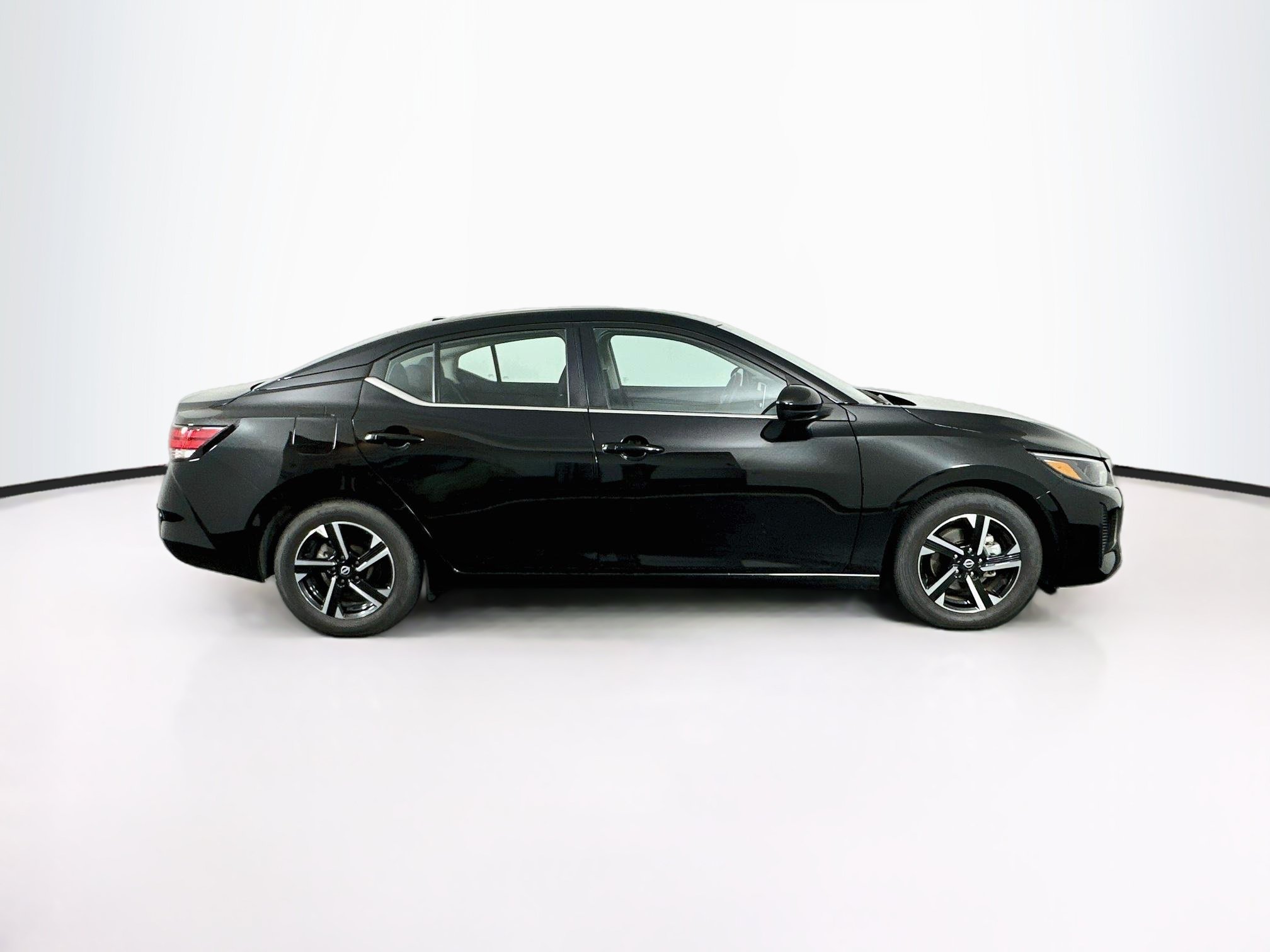 Used 2025 Nissan Sentra SV FWD image 10