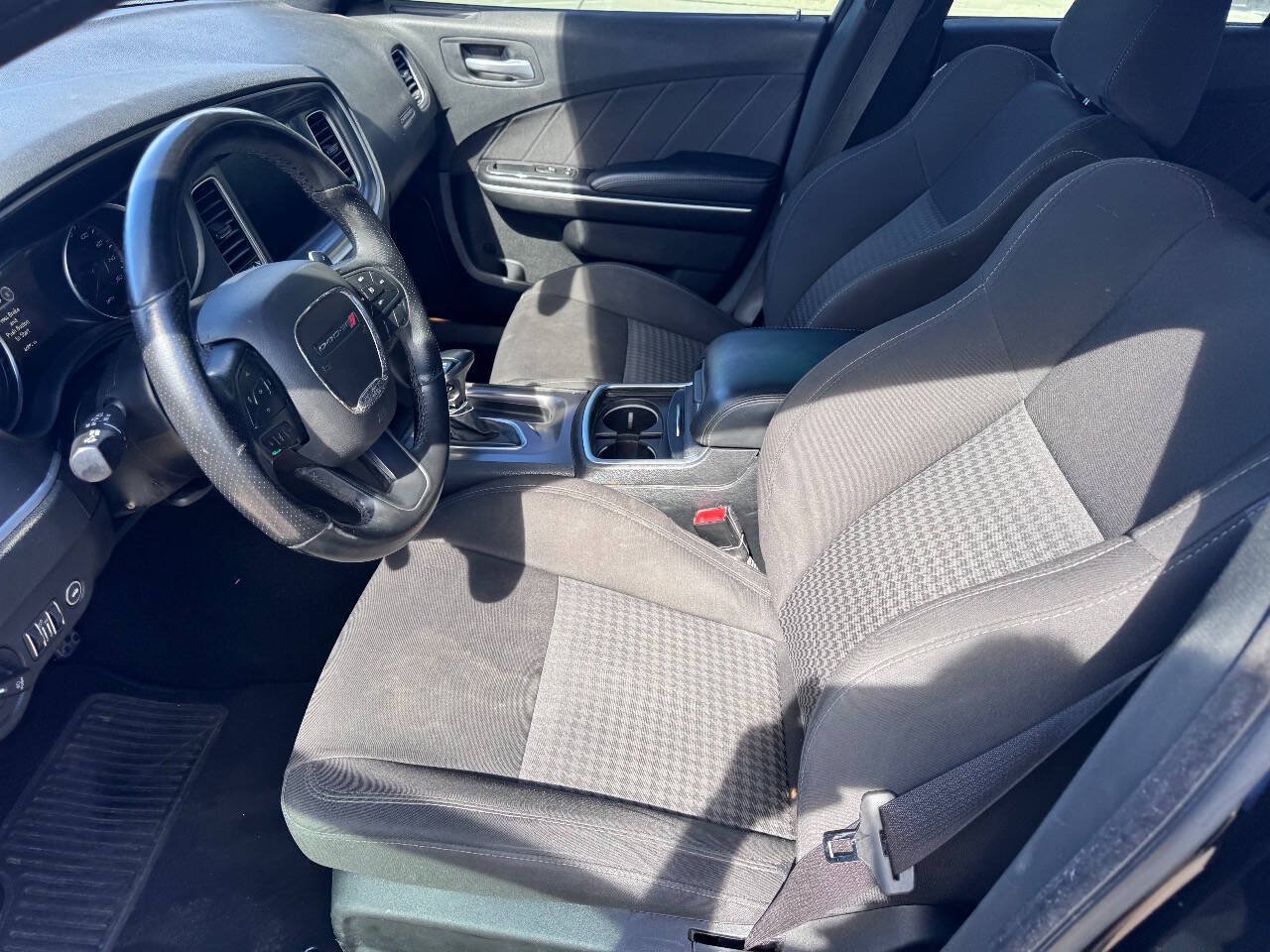 Used 2019 Dodge Charger R/T RWD image 17