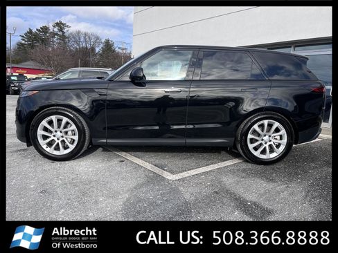 Used 2025 Land Rover Range Rover Sport SE image 2