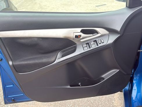 Used 2009 Toyota Matrix FWD image 5