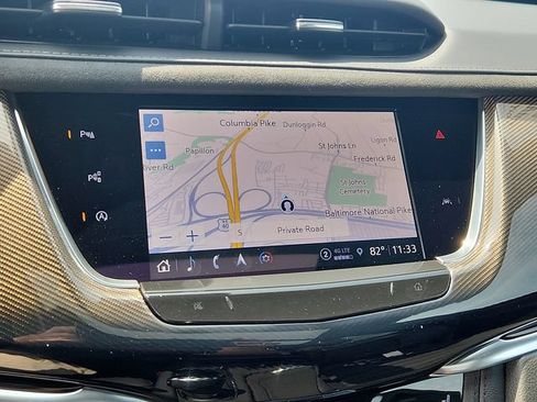 Certified 2025 Cadillac XT6 Sport w/ Platinum Package AWD/4WD image 17
