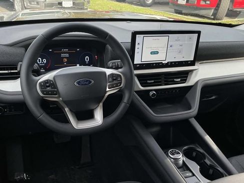 New 2026 Ford Explorer Active image 6