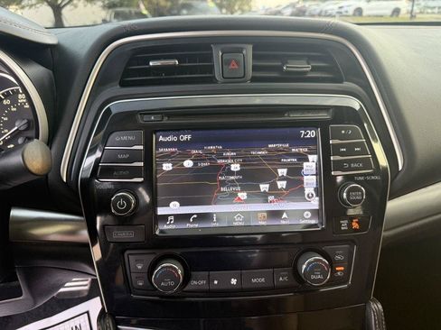 Used 2016 Nissan Maxima SR FWD image 15