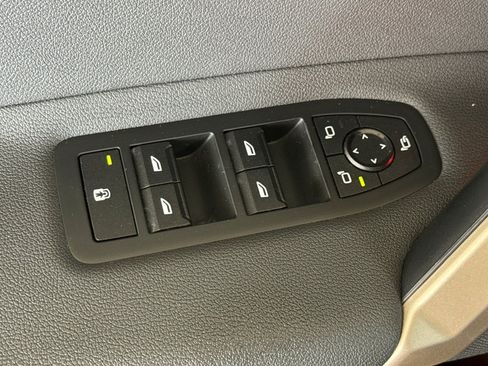 Certified 2024 BMW iX xDrive50 w/ Sport Package AWD/4WD image 14